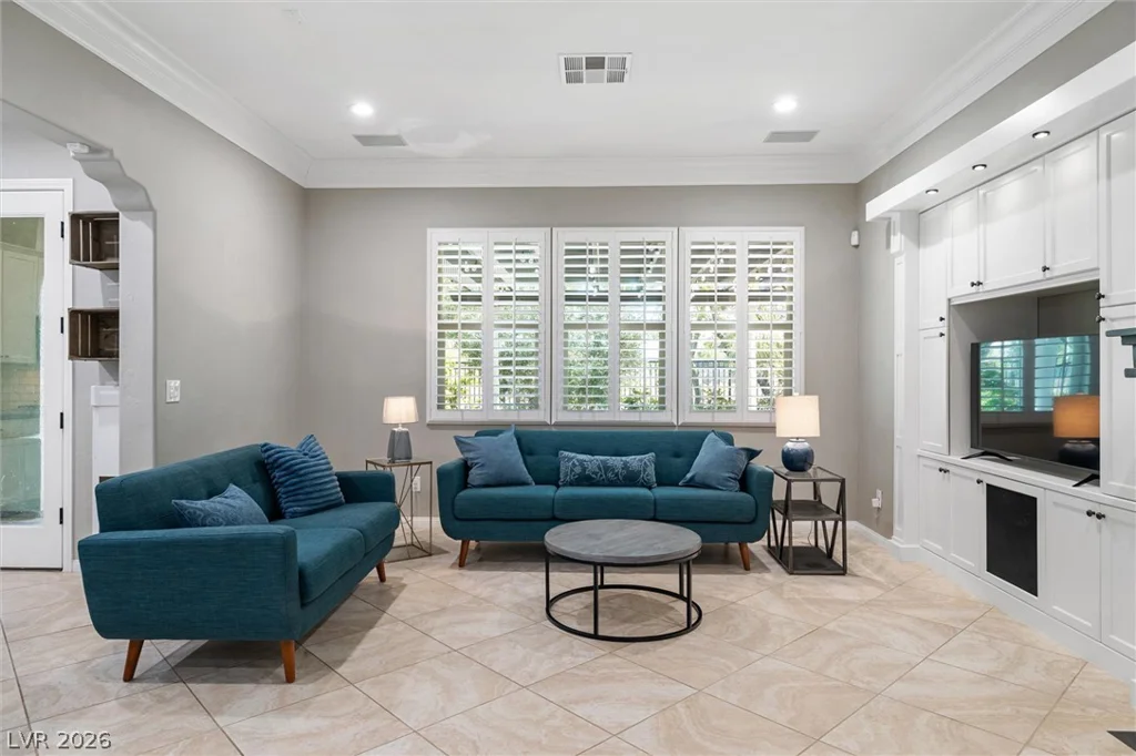 1888 Canvas Edge, Henderson, NV 89044