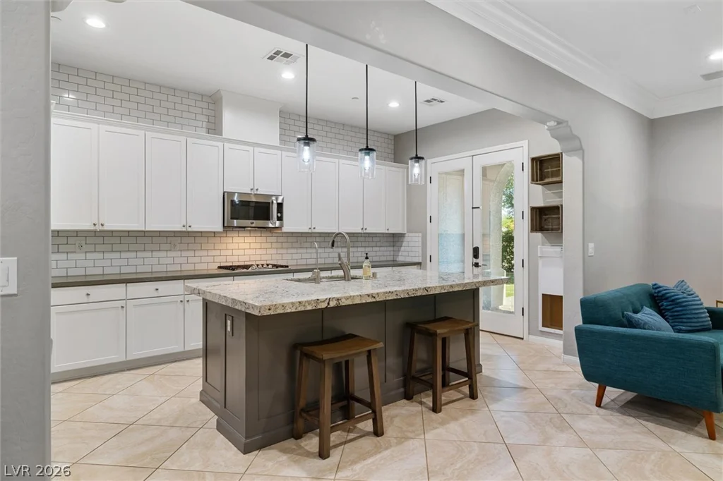 1888 Canvas Edge, Henderson, NV 89044