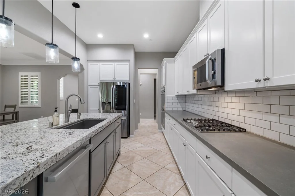 1888 Canvas Edge, Henderson, NV 89044