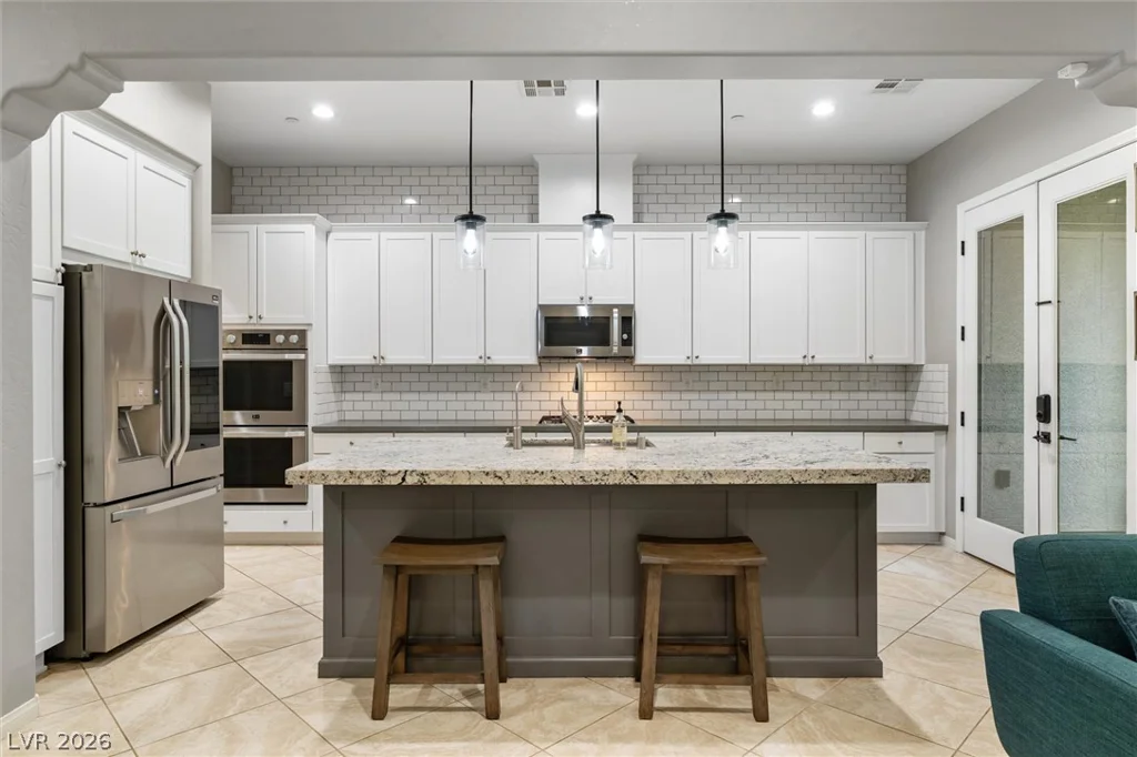 1888 Canvas Edge, Henderson, NV 89044