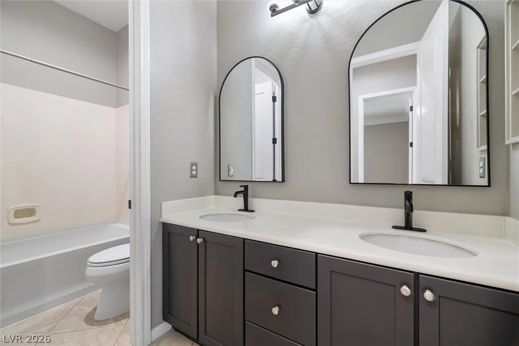 1888 Canvas Edge, Henderson, NV 89044