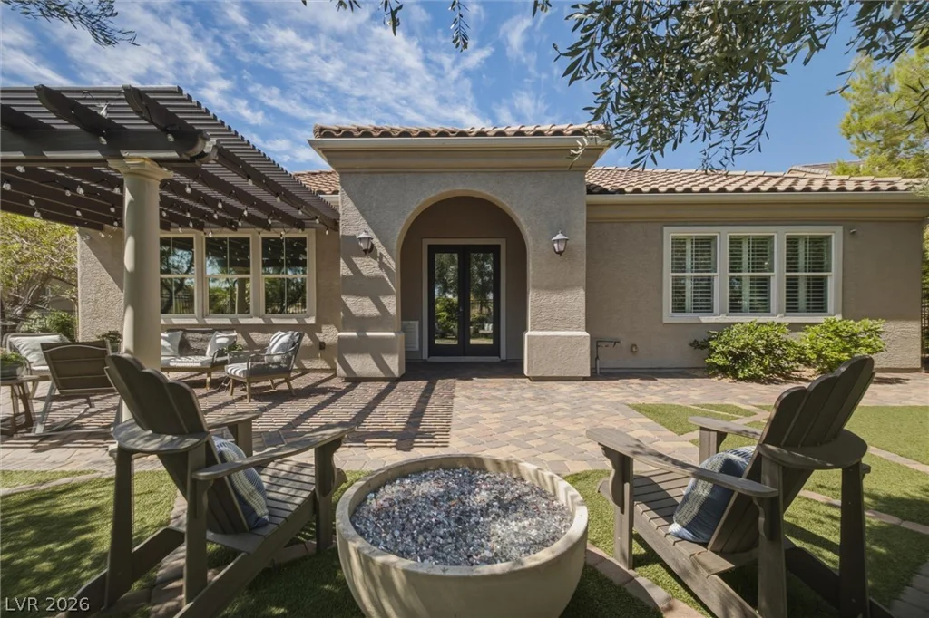 1888 Canvas Edge, Henderson, NV 89044
