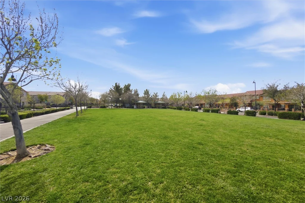 1888 Canvas Edge, Henderson, NV 89044