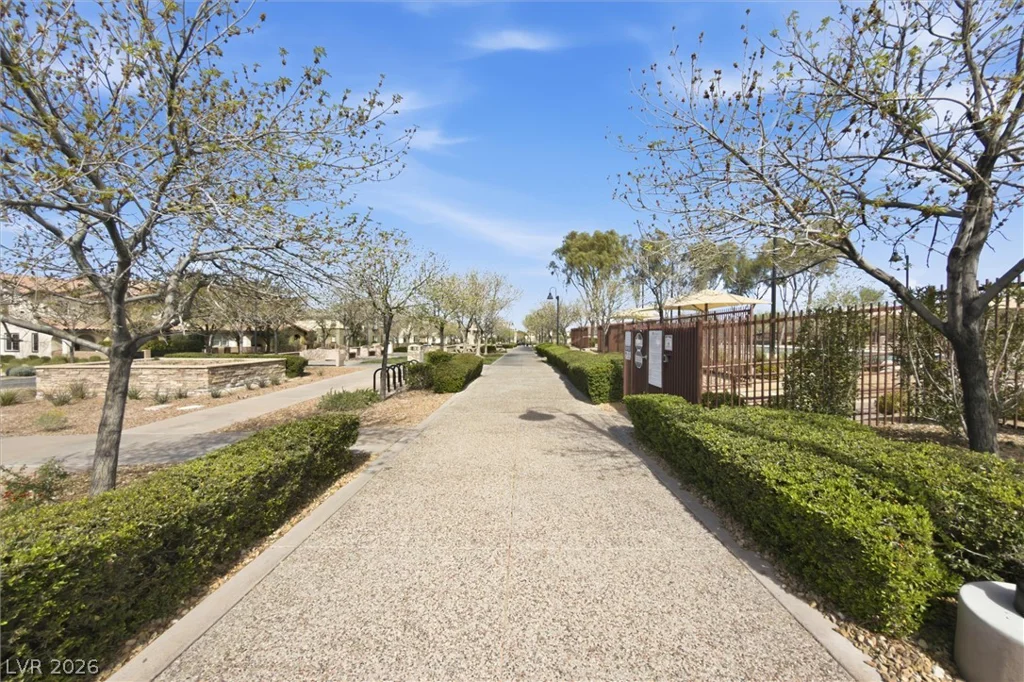 1888 Canvas Edge, Henderson, NV 89044