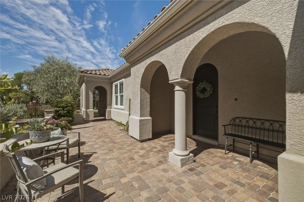 1888 Canvas Edge, Henderson, NV 89044
