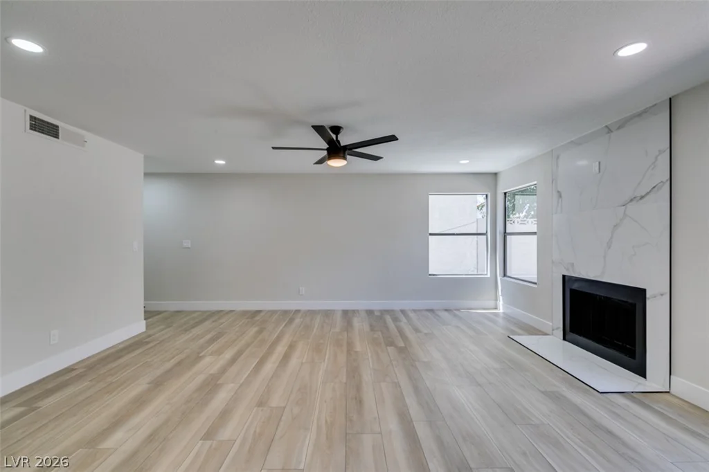 59 Sirnoble, Las Vegas, NV 89110