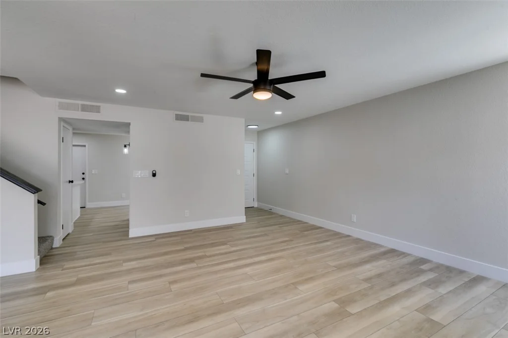 59 Sirnoble, Las Vegas, NV 89110