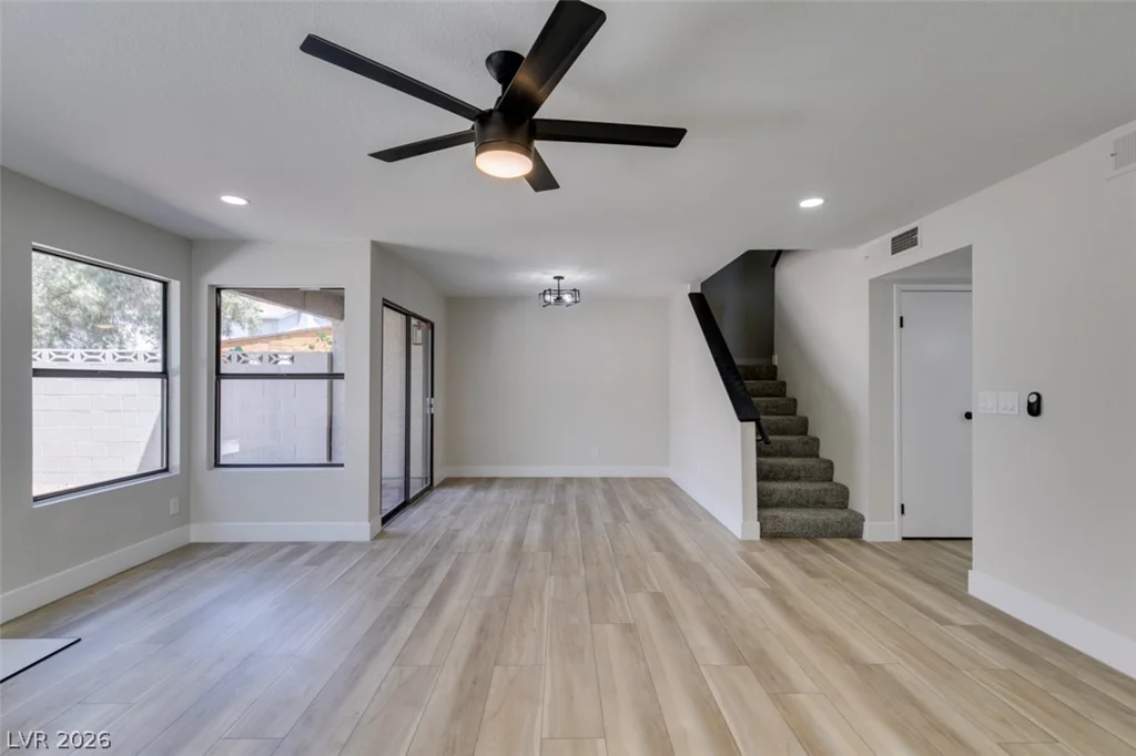 59 Sirnoble, Las Vegas, NV 89110