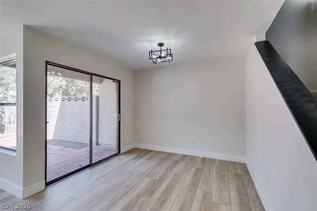 59 Sirnoble, Las Vegas, NV 89110