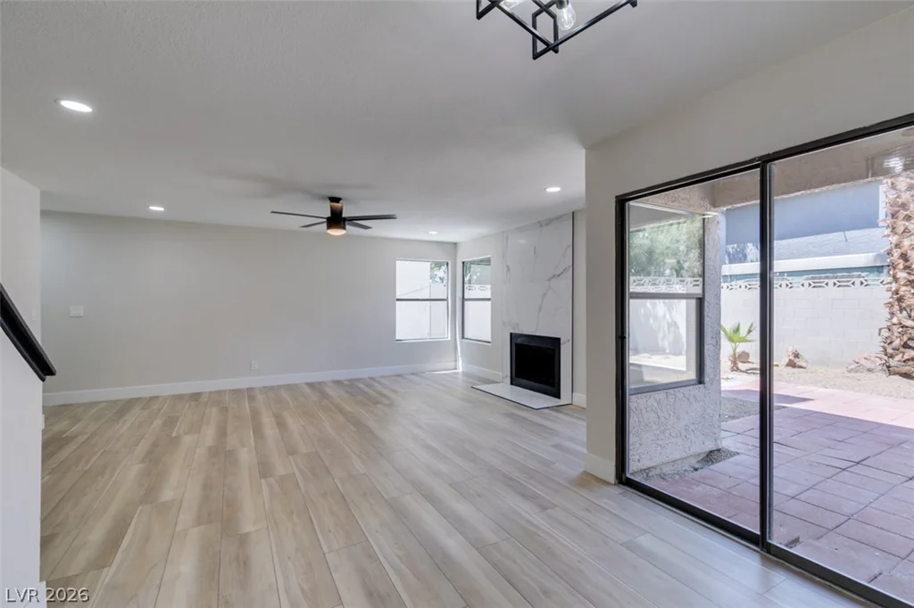 59 Sirnoble, Las Vegas, NV 89110