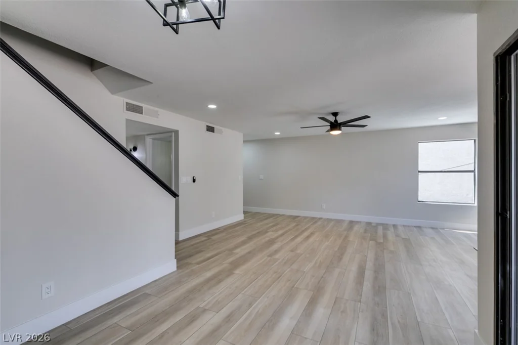 59 Sirnoble, Las Vegas, NV 89110