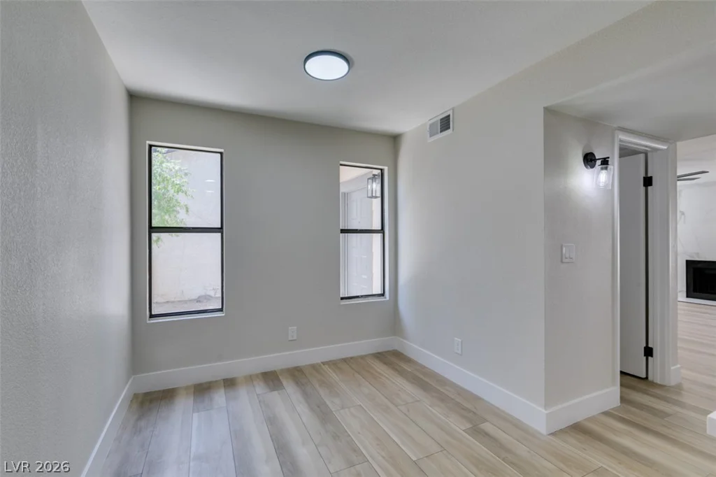 59 Sirnoble, Las Vegas, NV 89110