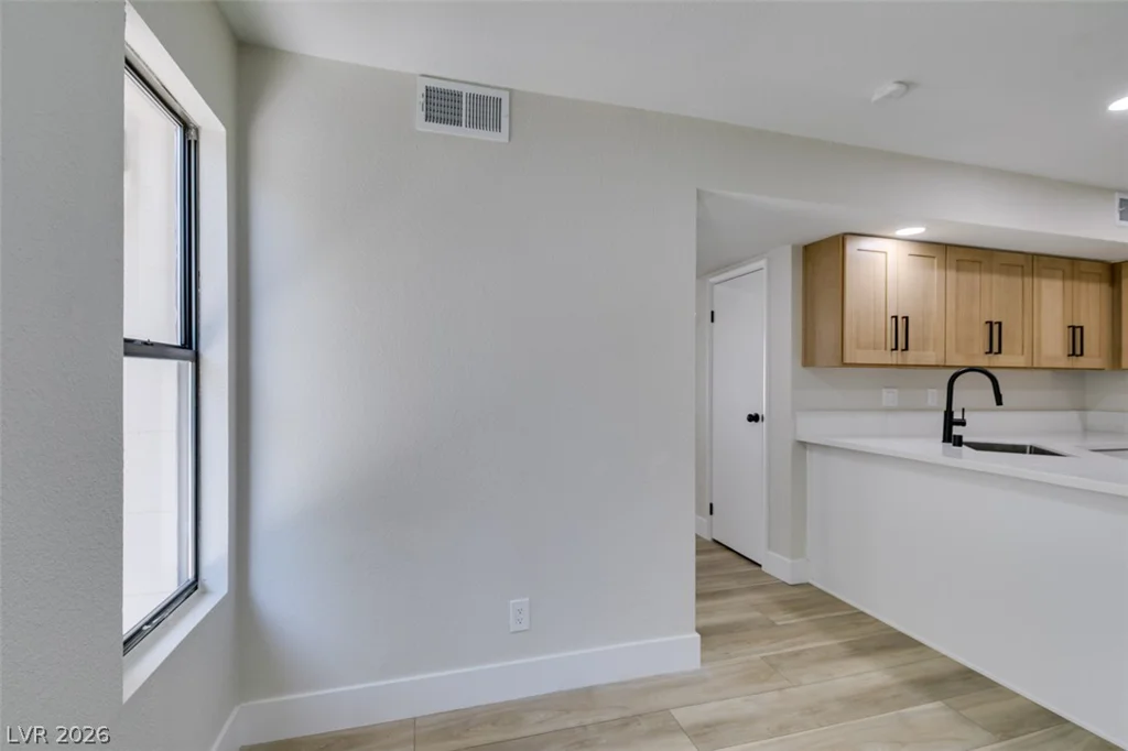 59 Sirnoble, Las Vegas, NV 89110