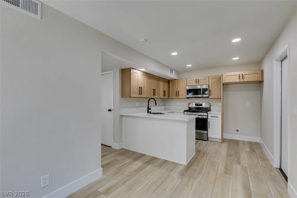 59 Sirnoble, Las Vegas, NV 89110