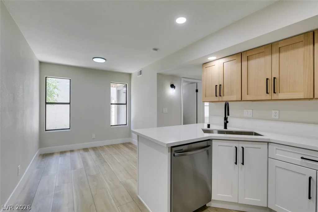 59 Sirnoble, Las Vegas, NV 89110