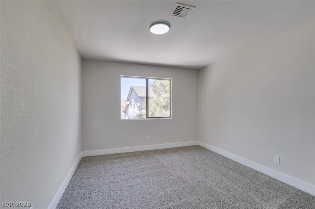 59 Sirnoble, Las Vegas, NV 89110