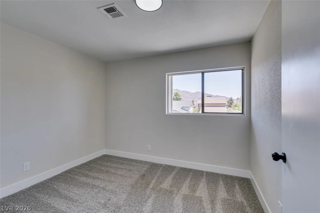59 Sirnoble, Las Vegas, NV 89110