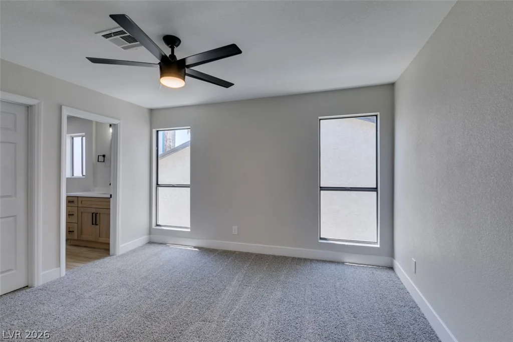 59 Sirnoble, Las Vegas, NV 89110