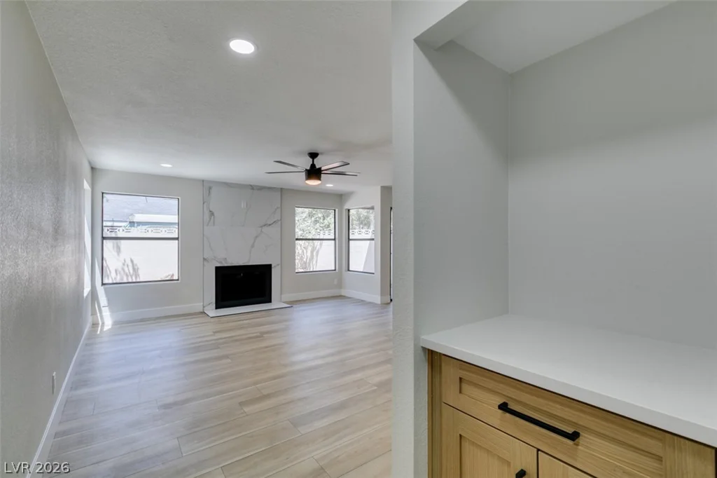 59 Sirnoble, Las Vegas, NV 89110