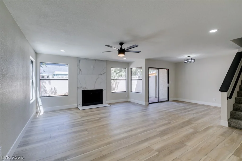 59 Sirnoble, Las Vegas, NV 89110