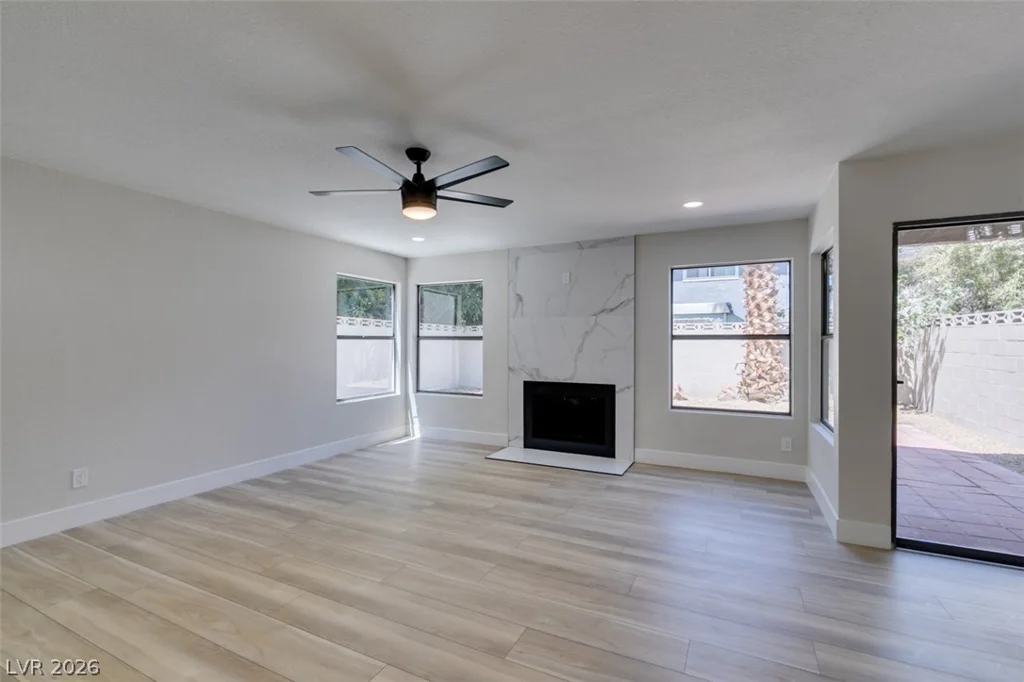 59 Sirnoble, Las Vegas, NV 89110