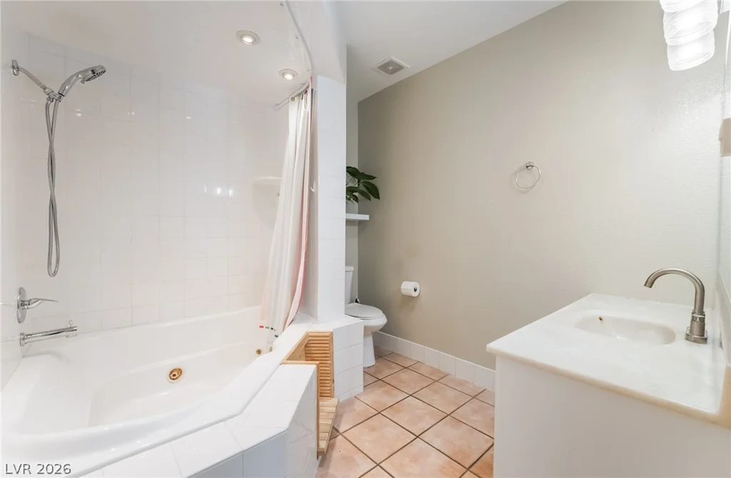 3483 Victory, Las Vegas, NV 89121