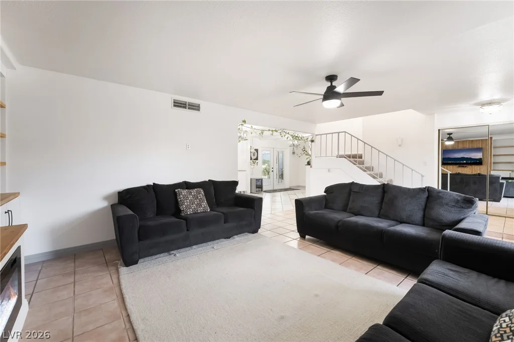 3483 Victory, Las Vegas, NV 89121