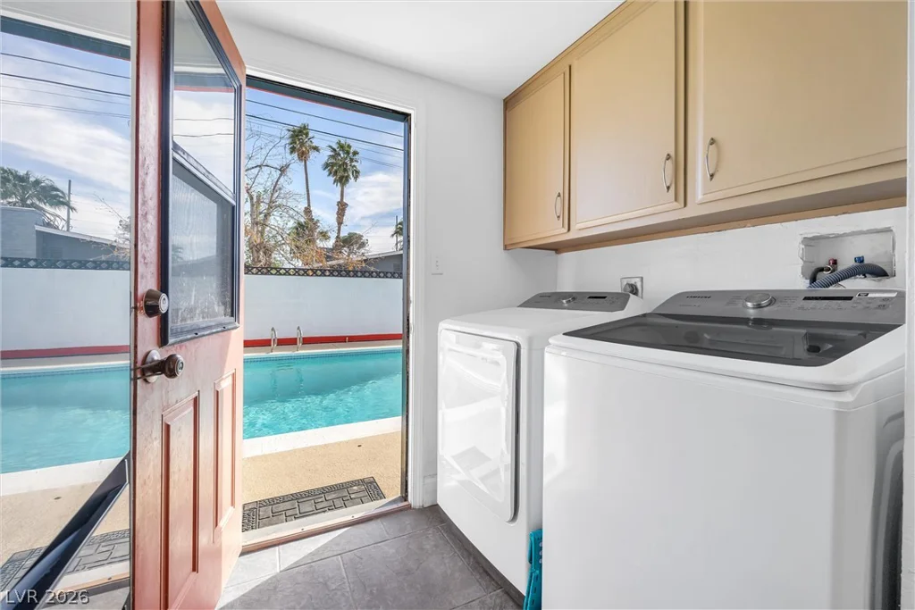 1589 Silver Mesa, Las Vegas, NV 89169