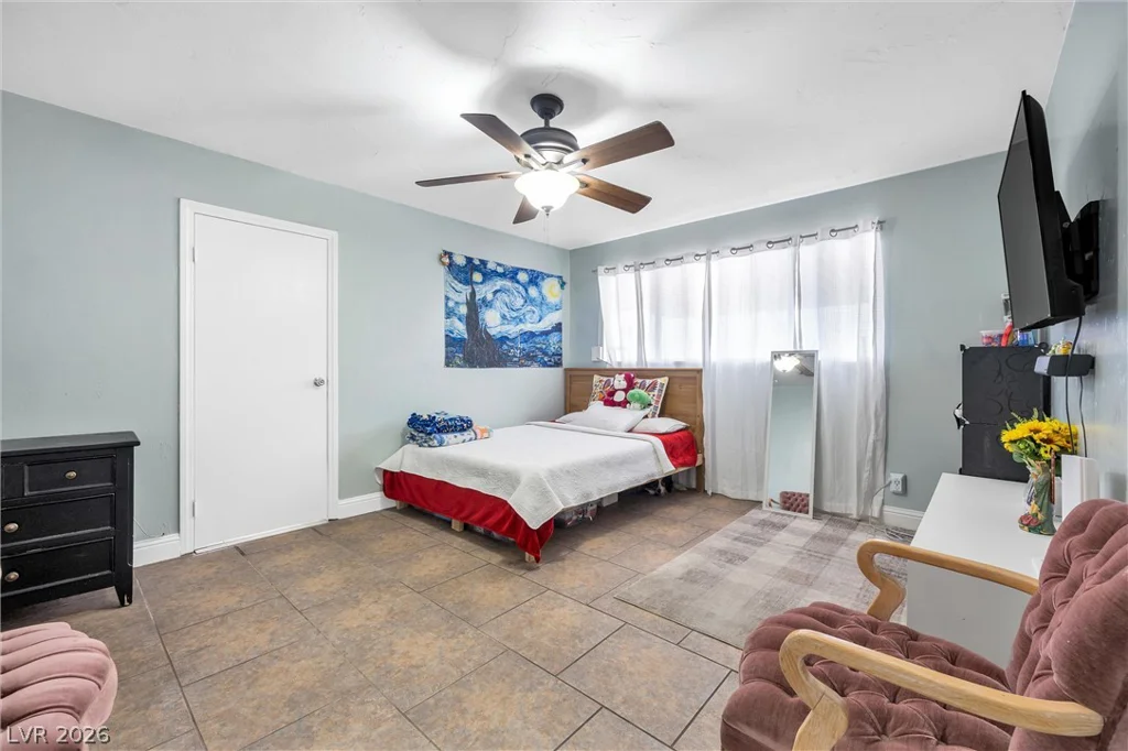 1589 Silver Mesa, Las Vegas, NV 89169