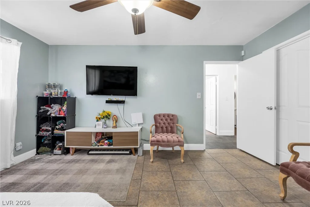 1589 Silver Mesa, Las Vegas, NV 89169