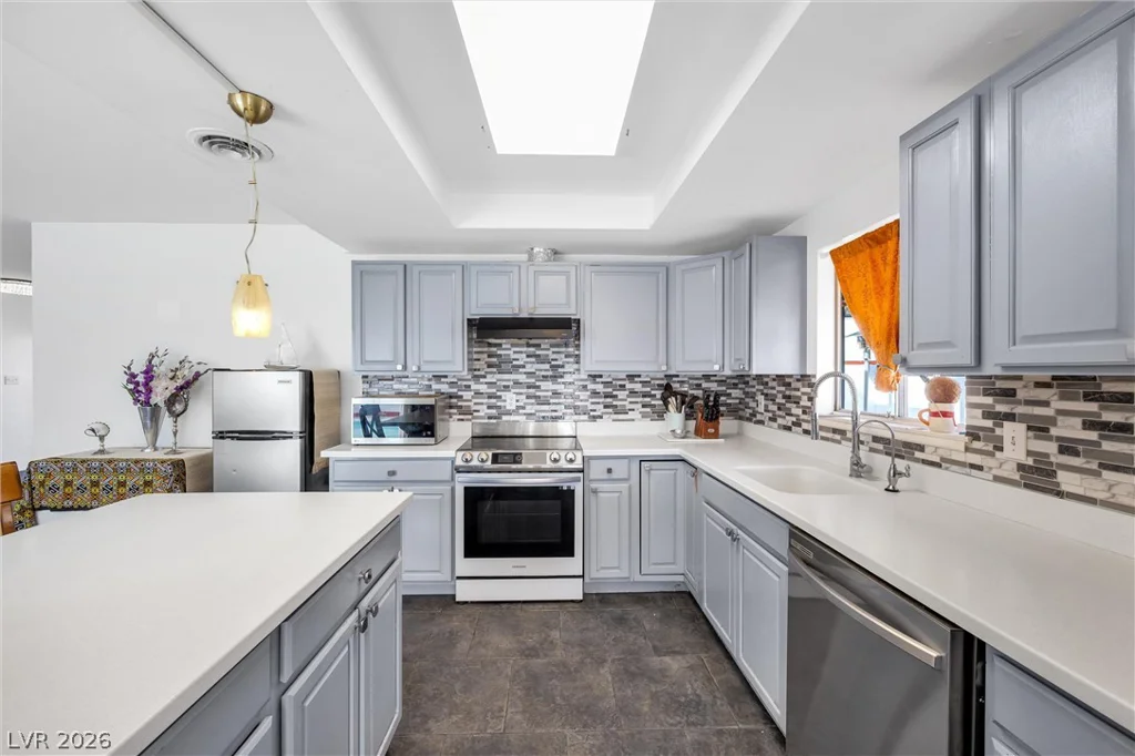 1589 Silver Mesa, Las Vegas, NV 89169