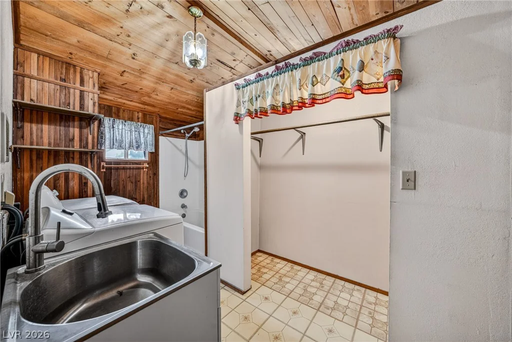 771 Irene, Pahrump, NV 89060