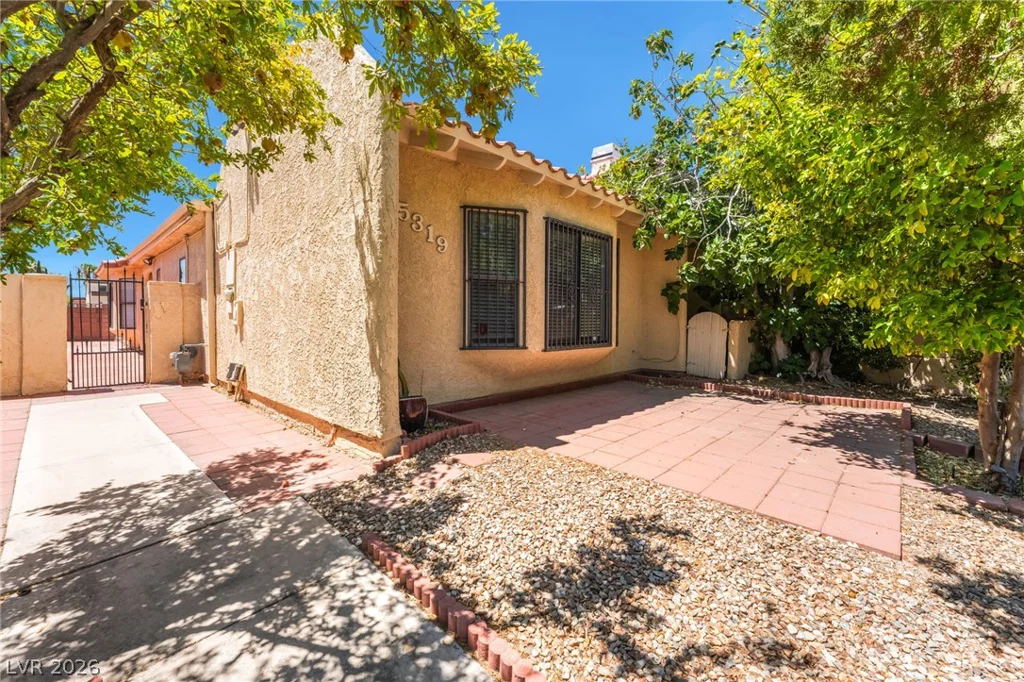 5319 TARA, Las Vegas, NV 89146