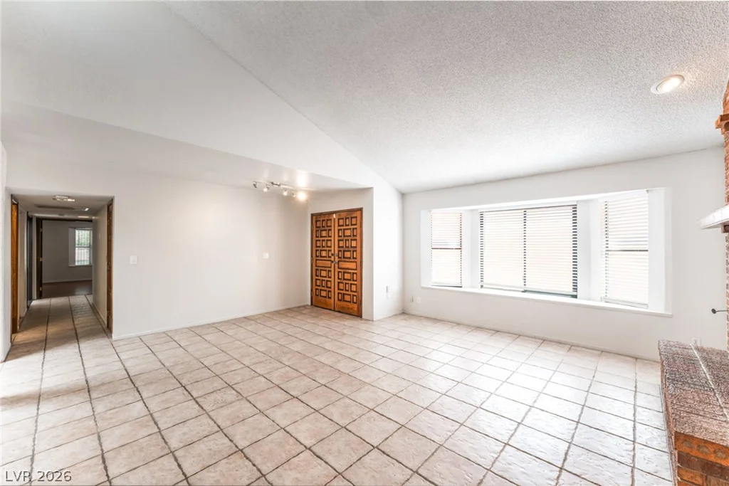 5319 TARA, Las Vegas, NV 89146