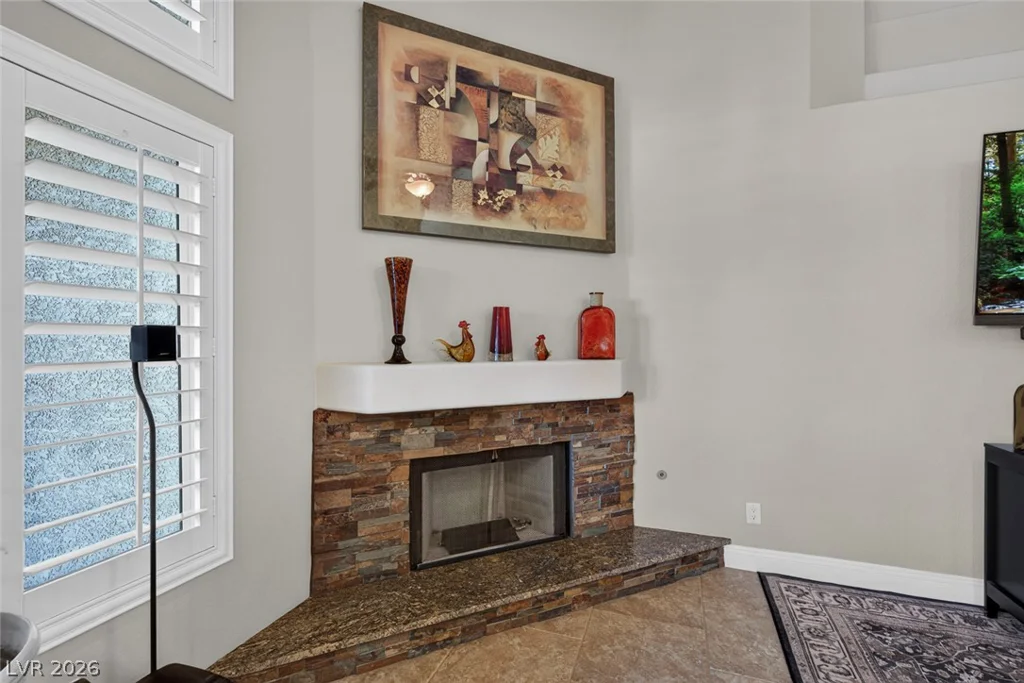 818 Manor Shores, Henderson, NV 89002