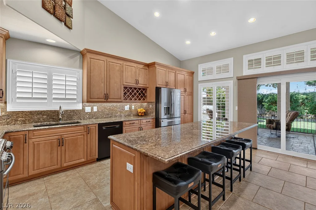 818 Manor Shores, Henderson, NV 89002