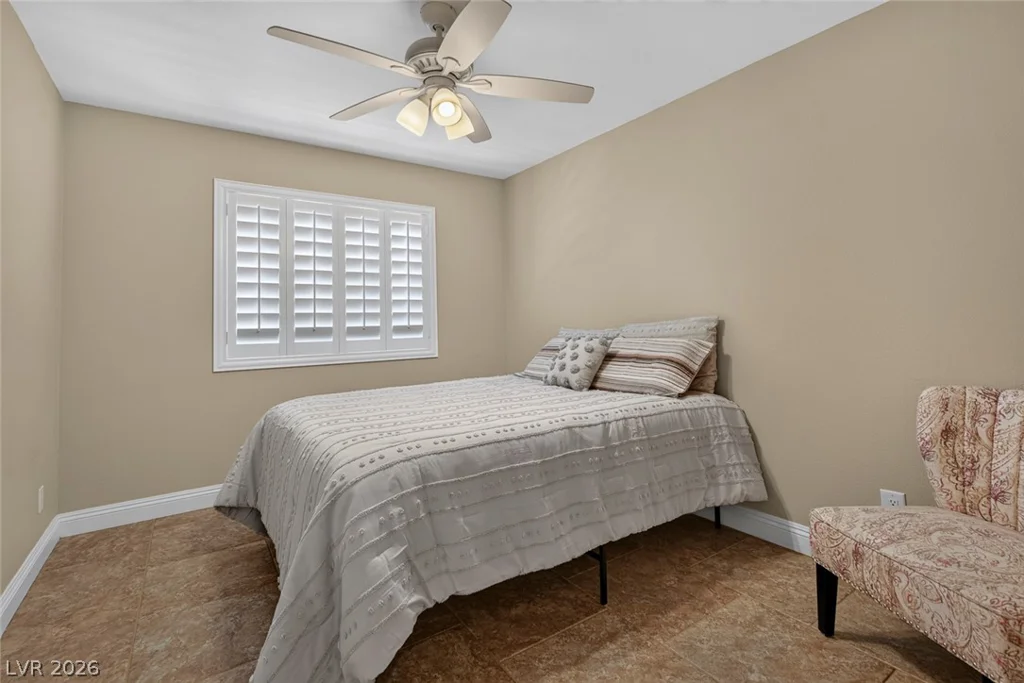 818 Manor Shores, Henderson, NV 89002