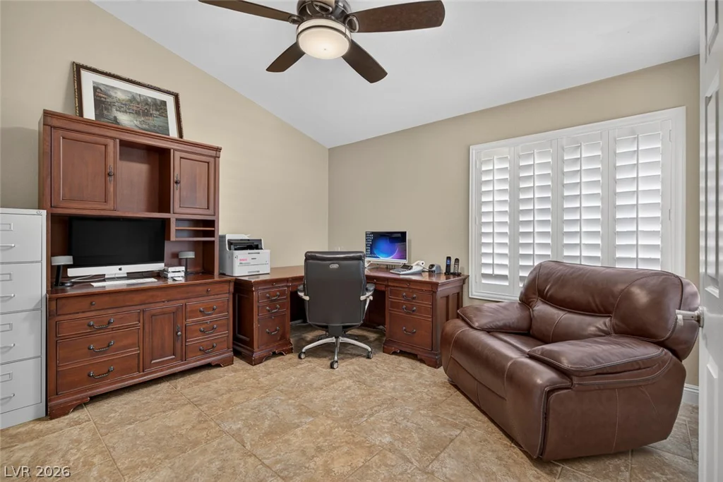 818 Manor Shores, Henderson, NV 89002