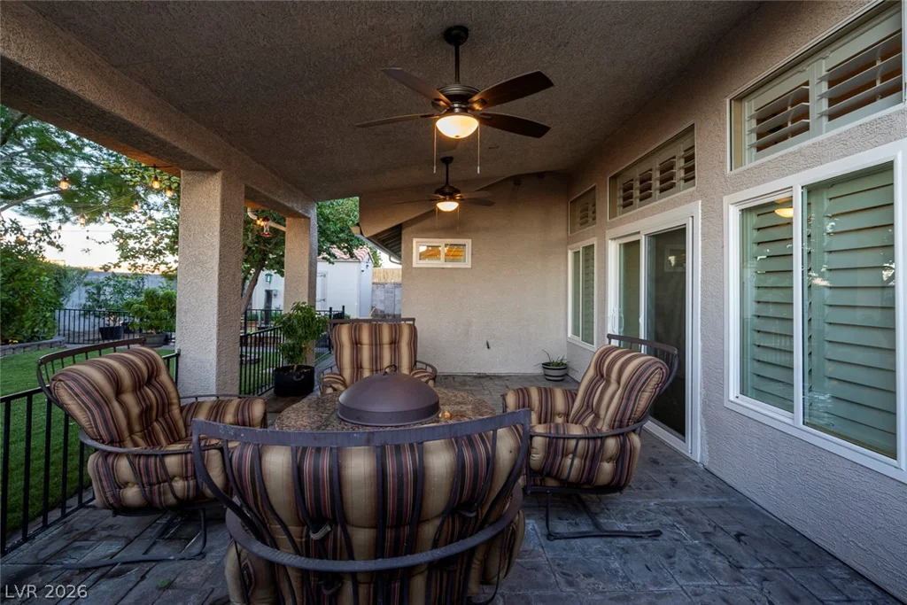 818 Manor Shores, Henderson, NV 89002