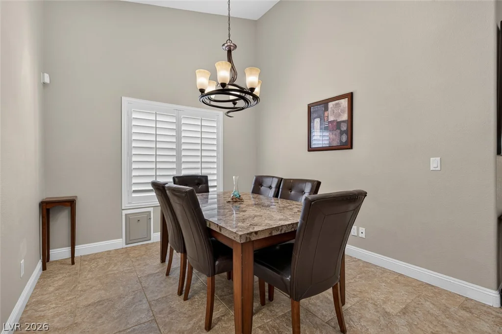 818 Manor Shores, Henderson, NV 89002