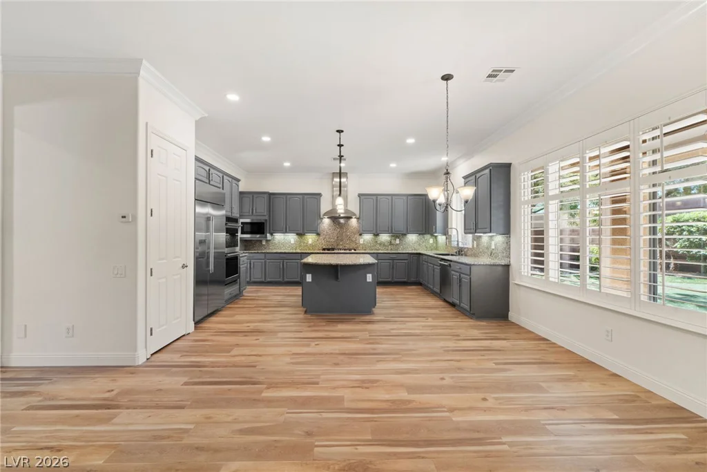 11517 Bohemian Forest, Las Vegas, NV 89138
