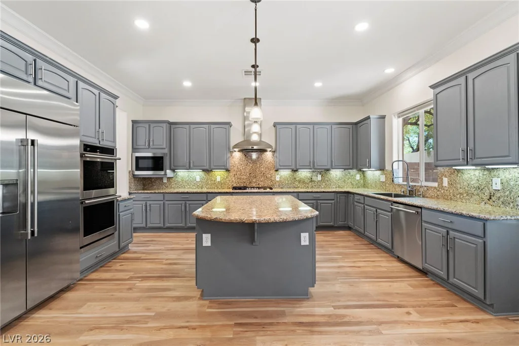11517 Bohemian Forest, Las Vegas, NV 89138