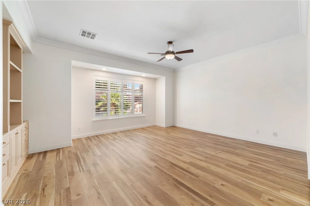 11517 Bohemian Forest, Las Vegas, NV 89138