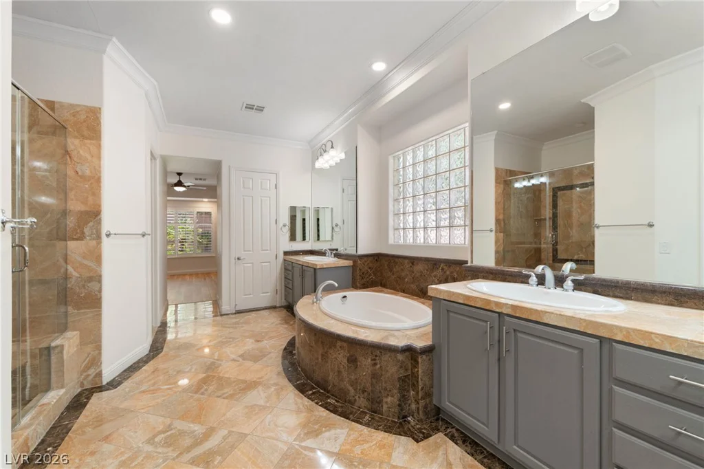 11517 Bohemian Forest, Las Vegas, NV 89138