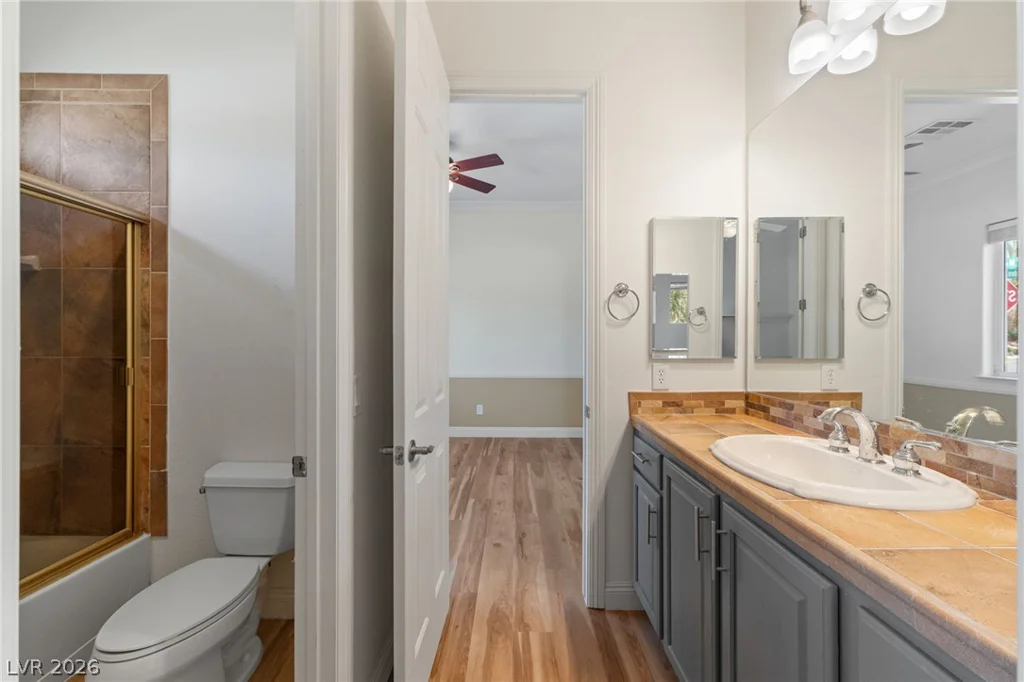 11517 Bohemian Forest, Las Vegas, NV 89138