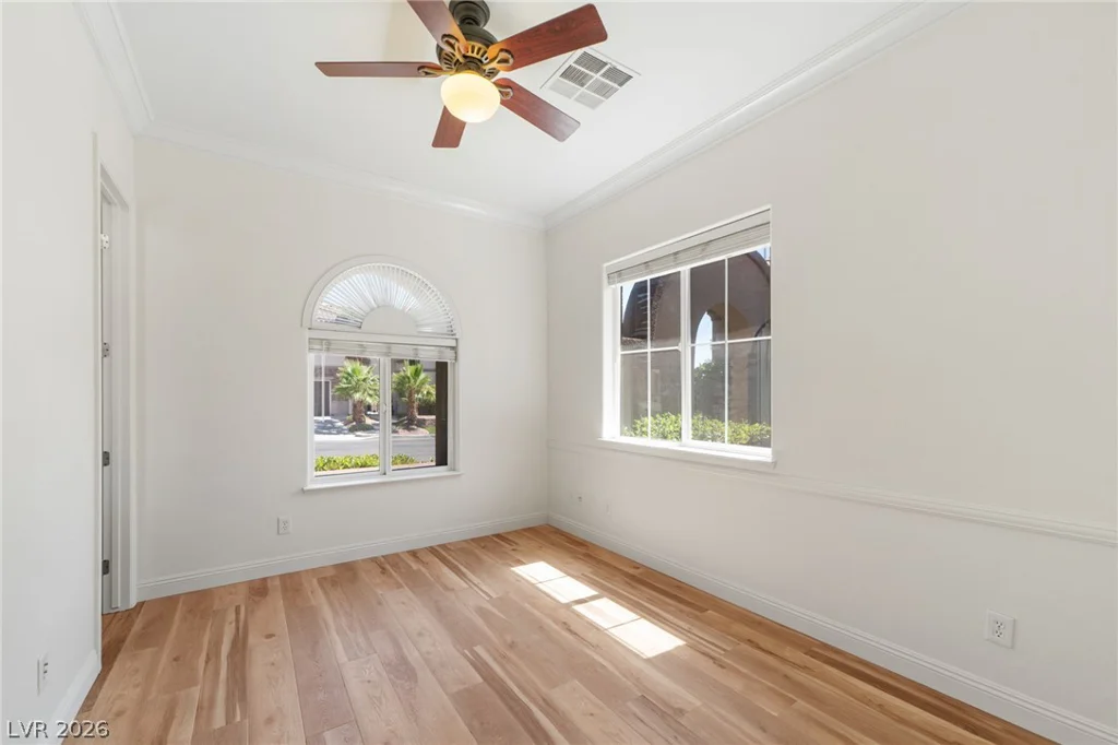 11517 Bohemian Forest, Las Vegas, NV 89138
