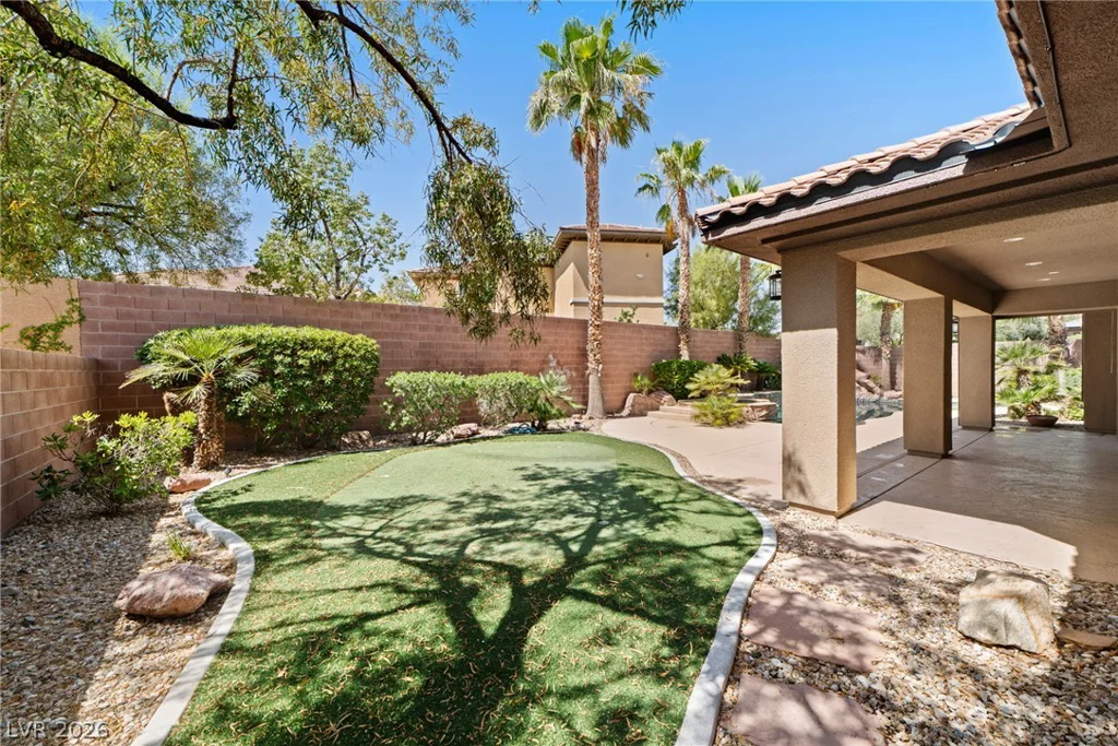11517 Bohemian Forest, Las Vegas, NV 89138