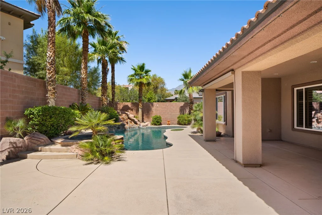 11517 Bohemian Forest, Las Vegas, NV 89138