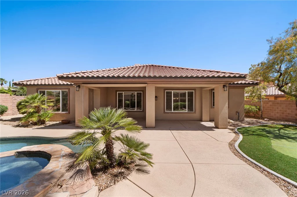 11517 Bohemian Forest, Las Vegas, NV 89138