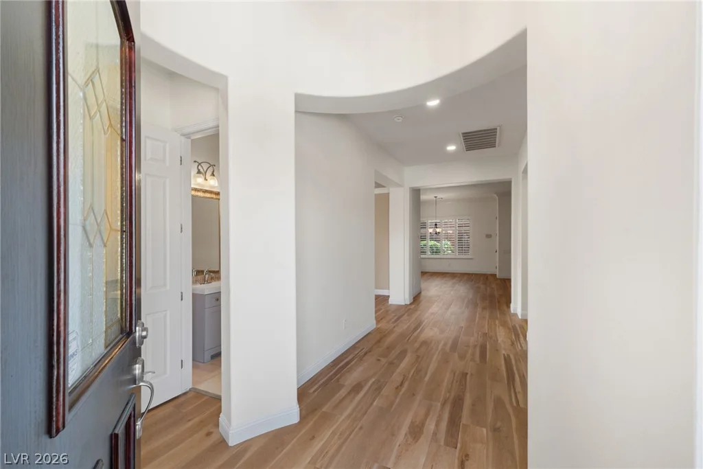 11517 Bohemian Forest, Las Vegas, NV 89138